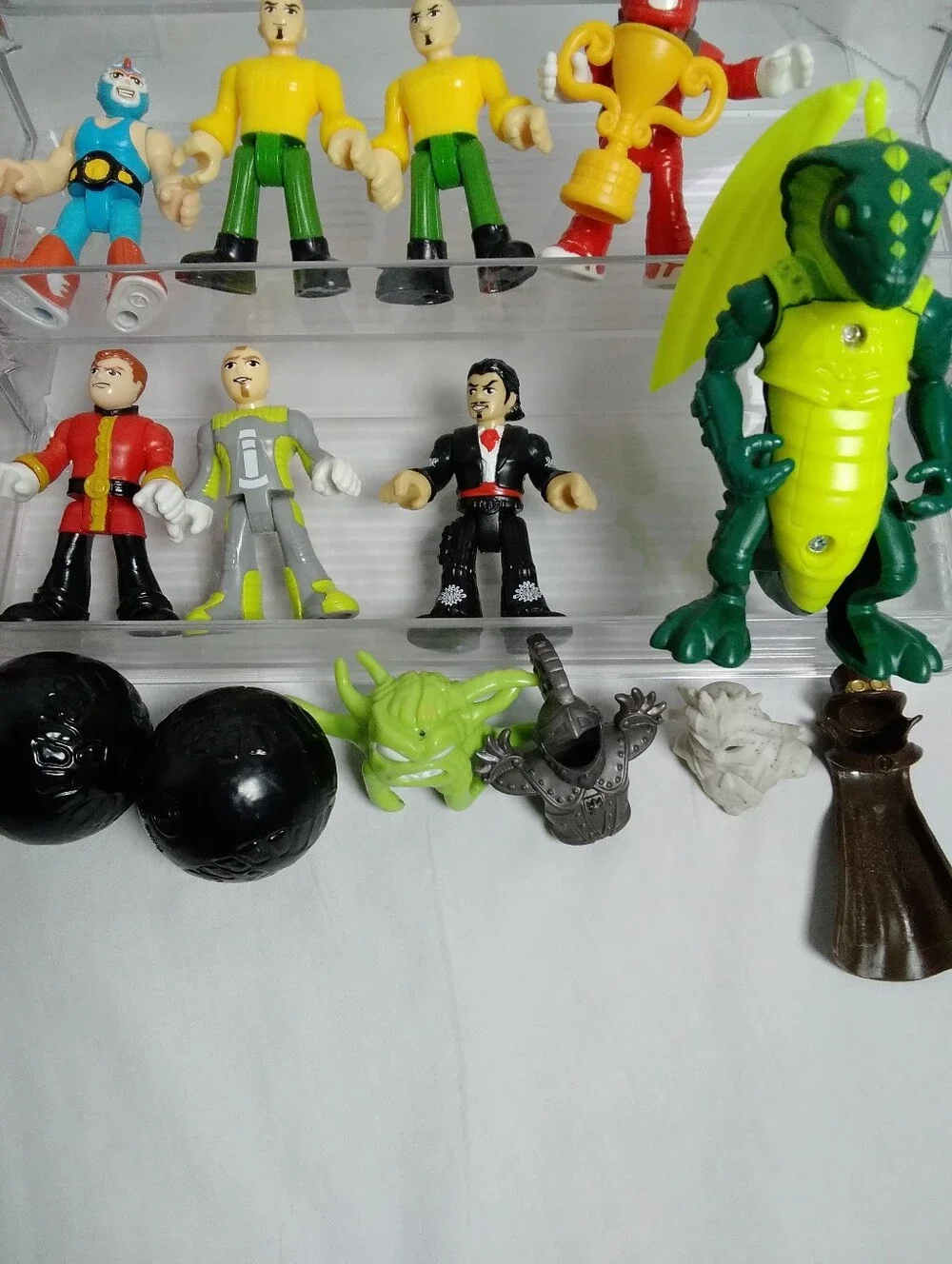 Imaginext Bundle (27) Figures And (12) Accessories